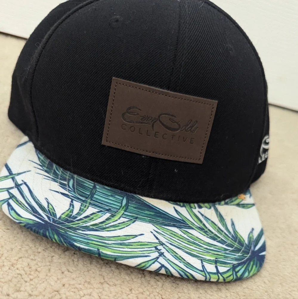 Snapback 6 Panel Hat - Picture 5 of 7